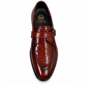 Zapatos Monk Strap de cuero texturizado con efecto reptil marrón de lujo de The Leather Studio para hombre, elegantes para negocios, informales y para bodas. - Product Image 1