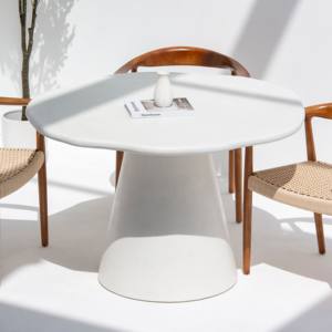 Mesa de Comedor Irregular de Microhormigón Vandana Aureo Arion con Diseño Moderno - Product Image 3