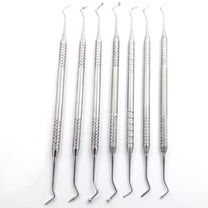 Ensemble d'instruments de restauration dentaire composites manuels réutilisables avec revêtement noir et poignée ergonomique - Product Image 4