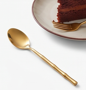 Ensemble de couverts en or mat style bambou, design moderne, passe au lave-vaisselle, pour mariage et table à manger - Product Image 3