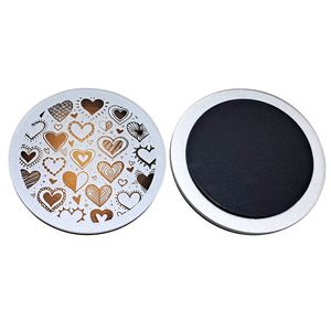 Aimants de réfrigérateur en acrylique personnalisés avec plusieurs cœurs – Autocollants magnétiques ronds pour mariage, décoration et cadeaux - Product Image 4