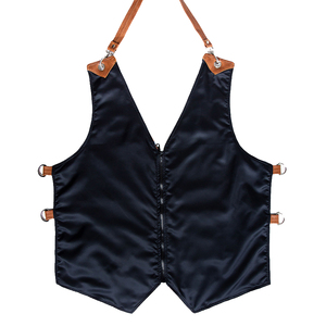 Gilet Tropicana fantaisie de haute qualité, imprimé et respirant, conçu exclusivement pour les baristas et les mixologues - Product Image 1