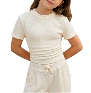 Ensemble décontracté 2 pièces pour filles : Haut ajusté en maille et pantalon large – Style urbain tendance, lavable, confortable pour l'extérieur - Product Image 3