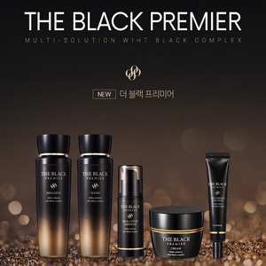 Tonique liquide noir de luxe K-Beauty coréen 140 ml avec des ingrédients améliorants à base de niacinamide, de ginseng, de perle noire et de haricot - Product Image 1