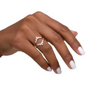 แหวนแต่งงานแบบซ้อนกัน ดีไซน์เชฟรอนโค้ง ทำจากทองคำแท้ 18K ประดับเพชรทรงมาร์คีส์และทรงกลมจากแล็บ พร้อมเพชร DEF Color VS VVS Clarity - Product Image 5