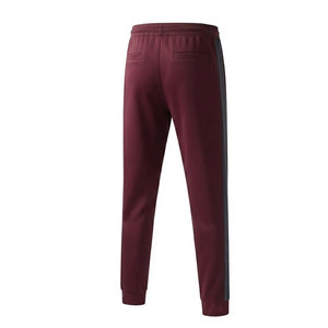 Vêtements de sport pour homme, ensemble de survêtement élégant avec tissu léger pour l'entraînement et un style de vie actif - Product Image 6