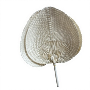 Handfan en bambou de luxe des fournisseurs du Vietnam-Handfan en bambou de haute qualité pour l'exportation avec un artisanat respectueux de l'environnement - Product Image 1