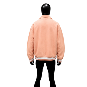 Chaqueta universitaria personalizada de lana color melocotón para hombre y mujer, al por mayor, de primera calidad, estilo Letterman, con botones a presión en la parte delantera. - Product Image 2
