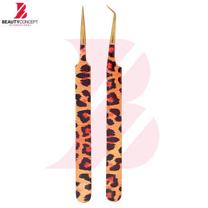 Pinces à cils personnalisées à motifs imprimés, ensemble de pinces à cils professionnelles en acier inoxydable à pointe en fibre pour volume avec embouts plaqués or - Product Image 3