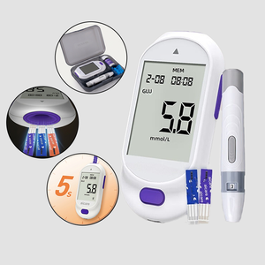 Testeur <span class=keywords><strong>de</strong></span> <span class=keywords><strong>glycémie</strong></span>, <span class=keywords><strong>de</strong></span> corps cétoniques et d'acide urique 3-en-1 pour usage domestique - Product Image 1