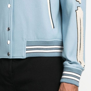 Chaqueta Letterman Personalizable para Hombre de Alta Calidad en Rojo y Blanco con Decoración de Piel a Precios de Mayoreo - Product Image 5