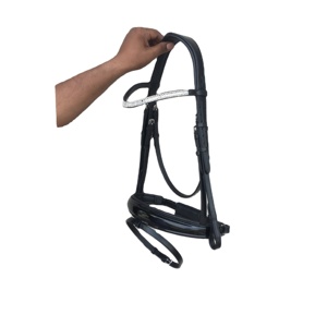 Bride de cheval personnalisée de haute qualité avec bande de front en cristal haute protection pour l'équitation conçue par Top Crystal Designer - Product Image 1