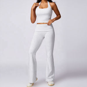 Conjunto de Yoga de Dos Piezas Personalizado: Top Deportivo Halter Transpirable Reciclado y Leggings de Yoga Acampanados con Cintura Plegable, de Algodón Suave y Elástico - Product Image 1