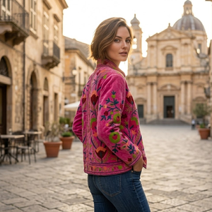 Blouson bomber en velours rose brodé |   Vêtement décontracté pour femme à col montant, motif floral brodé, chef-d'œuvre artisanal, doublure en coton - Product Image 3