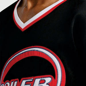 เสื้อฟุตบอลอเมริกันแขนยาวแฟชั่นขายส่ง โพลีเอสเตอร์ 100% รับออกแบบลายพิมพ์ DTF ตามสั่ง ผู้ผลิตชุดกีฬาแบบซับลิเมชั่น - Product Image 5