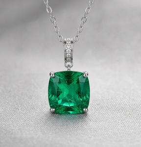 Collier pendentif en résine verte, chaîne en bambou, alliage métallique précieux électroplaqué, fermoir à griffes, bijoux pour femmes - Product Image 2