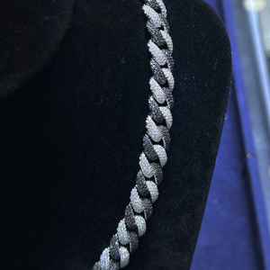 Collar de Cadena Cubana de Plata 925 con Diamantes de Moissanita Negros y Blancos, Corte Brillante, Joyería Hip Hop, Regalo para Ella - Product Image 2