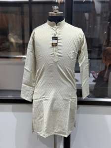 Kurta Ligera y Elegante de Fabricación India para Hombre, Perfecta para Uso Diario u Oficina y Fiestas, Disponible para Exportación - Product Image 5