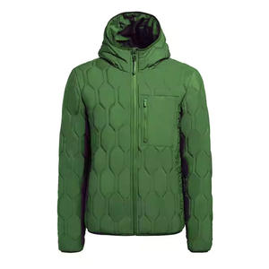 Veste matelassée classique pour homme offrant un design chaud, durable et une protection confortable pour l'hiver - Product Image 3