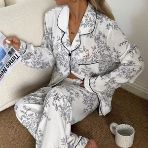 Ensemble de pyjama en soie pour femmes à manches courtes, taille élastique, vêtements de nuit d'été, deux pièces, vêtements de maison, vêtements de détente - Product Image 1