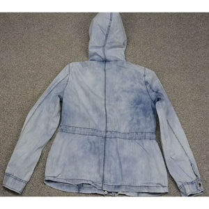 Nouvelle Collection : Vestes en Jean Délavé pour Femmes – Hiver Respirant, Style Urbain avec Doublure en Coton, Service OEM - Product Image 6