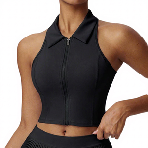 Soutien-gorge de sport bleu clair à col zippé et design halter, coupe courte - Product Image 4