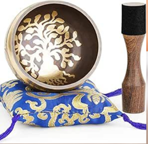 ชามทิเบตที่มีลวดลายรอยเท้าพระพุทธเจ้าและสัญลักษณ์มงคลภายใน จำหน่ายในราคาขายส่ง - Product Image 6