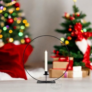 Elegante portavelas negro Diseño minimalista moderno Perfecto para vacaciones o decoración del hogar Agrega un toque de sofisticación - Product Image 1