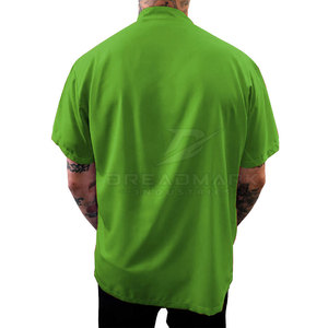 Chemise de travail à manches courtes verte pour homme DREADMARK INDUSTRIES, poche poitrine, confortable, uniforme personnalisé pour salon de coiffure - Product Image 2