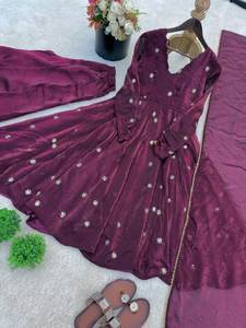 Elegante Vestido Anarkali de Seda con Conjunto de Dupatta y Bordado de Lentejuelas, Estilo Bollywood, Largo hasta el Suelo, para Ocasiones Festivas - Product Image 6