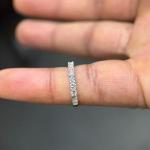 แหวนเพชรแล็บโกรว์ดีไซน์มินิมอล ทองคำแท้ 14K สำหรับผู้หญิง สวมใส่ได้ทุกวัน งานหมั้น งานแต่ง งานครบรอบ หรูหรา ทันสมัย ลดราคาพิเศษ - Product Image 3