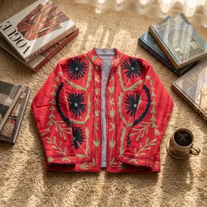 Chaqueta de Mujer Bordada a Mano con Diseño Floral Rojo, Cuello Mao, Manga Larga, para Otoño - Product Image 1