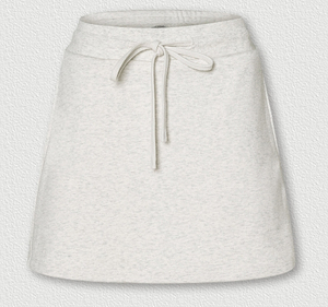 Jupe courte unie tendance 2026 pour femme, style A-line, avec cordon de serrage, décontractée et sportive, coupe ajustée aux hanches - Product Image 4