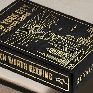 Naipes Familiares Personalizados - 54 Cartas, 310 g/m², Acabado Liso, Estampado en Lámina Dorada, Caja con Diseño Personalizado - Product Image 3