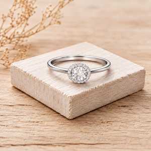 Bague de fiançailles pour femme en or massif antique, sertie d'un halo de diamants ronds brillants de laboratoire, couleur E, clarté VVS, 18 carats, bijoux fins. - Product Image 2