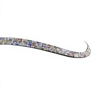 Proveedores de Cintas de Cuero con Adornos para Caballos de Carreras - Cómodas, Personalizables en Tamaño y Color, para Uso Ecuestre - Product Image 1