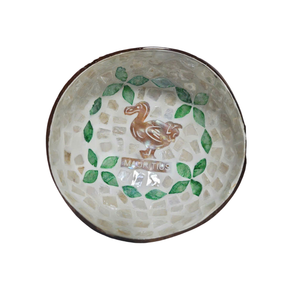 Zen Spirit Vietnam - Cuencos de Cáscara de Coco Ecológicos Hechos a Mano con Acabado de Laca Incrustada, Suministro al por Mayor, Envío Global - Product Image 1