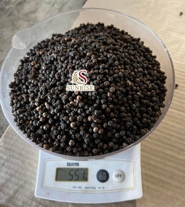 Poivre noir brut transformé en gros du Vietnam, épices uniques, style granulé séché, à prix compétitif, poivre noir Melina - Product Image 1