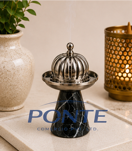 Brûleur d'encens en marbre noir avec couvercle en laiton antique à dôme cannelé, élégant encensoir en métal pour la maison, le bureau et la méditation - Product Image 2