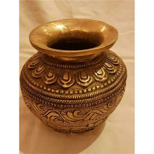 Handcrafted Metal Kalash Pot Vintage Embossed Brass <b>Copper</b> Vase Luxury <b>Table</b> Centerpiece Hotel Home Restaurant Decoration Vase - Product Image 3