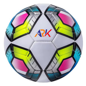 Balón de Fútbol Profesional de Rendimiento Confiable, Costuras Resistentes, Ideal para Juegos y Prácticas - Product Image 1