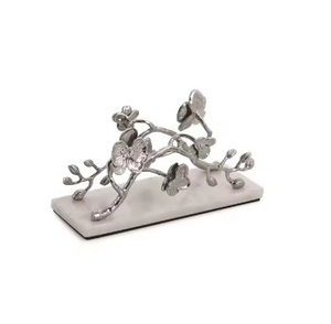 Support de serviettes de table en aluminium motif branches d'olivier argenté, idéal pour la cuisine - Grande vente - Product Image 1
