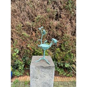 งานฝีมือโลหะรูปดอกกุหลาบพร้อมนกบนยอดเสา แท่นให้อาหารนกแบบตั้งพื้น ของตกแต่งสวนและบ้านไร่ - Product Image 3