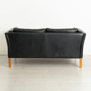 Sofá de Dos Plazas de Diseño Moderno Danés de Mediados de Siglo, Tapizado Elegante con Estructura de Madera Sólida, Alta Demanda, Precio de Exportación al por Mayor - Product Image 4