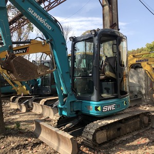 Miniexcavadora SWE18UF con Capacidad de Cucharón de 3.6m, Bomba Hidráulica y Cubierta para Construcción Agrícola - Product Image 1