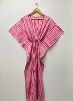 Kaftan Tie-Dye Fait Main pour Femme, Longueur Ras du Sol, Écologique, 100% Coton, Coupe Ample, Taille Naturelle, Tenue Décontractée d'Été Bohème pour les Vacances
