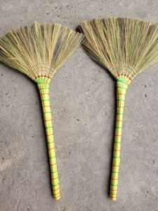 MIT-Broomstick SOFT GRASS BROOM STICK Fabricante de Escobas de Césped para Exportación Modelo MIT-BR05 Ecológico Ligero 90cm de Altura 3 Estilos para - Product Image 3