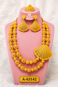 Juego de Joyería con Circonitas Ovaladas en Aleación Chapada en Oro con Diseño Floral, Collar y Aretes para Mujer, Estilo Clásico para Bodas A-63138 - Product Image 6
