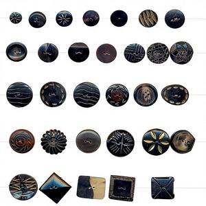 Boutons en corne écologiques personnalisés à 4 trous, forme plate, motif carré, perles en vrac, fournisseur pour vestes en jean et jeans B.S INTERNATIONAL - Product Image 6