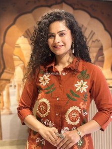 ชุดเซ็ตผ้าฝ้าย Tesla Slub ดีไซน์ใหม่ งานปักพร้อมงานลูกไม้ Fumka - Product Image 4